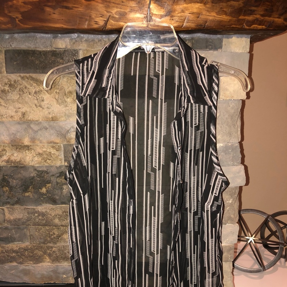 Charlotte Russe Black & White collar tank